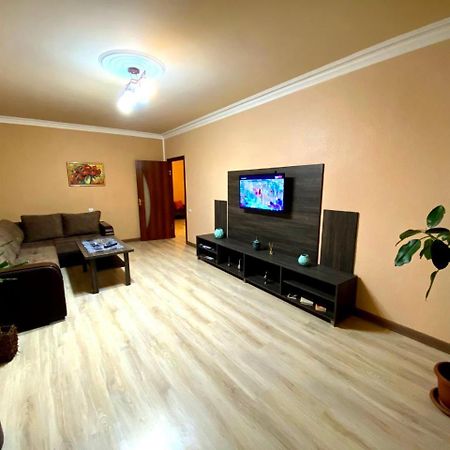 יירבאן Centralhome מראה חיצוני תמונה