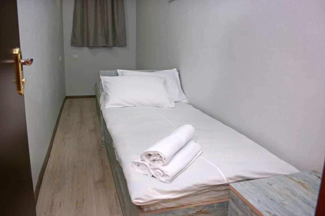 יירבאן Centralhome מראה חיצוני תמונה