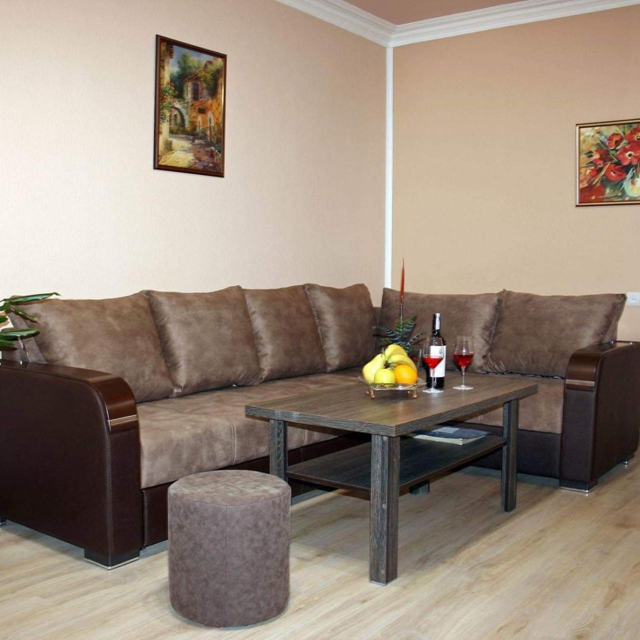 יירבאן Centralhome מראה חיצוני תמונה